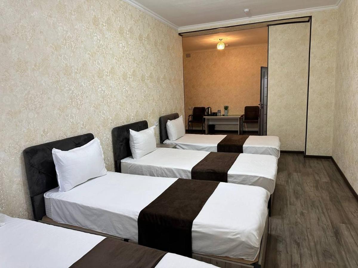 Yantai Hotel 塔什干 外观 照片